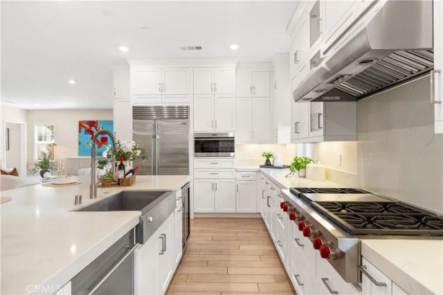 73 Cartwheel, Irvine, CA 92618