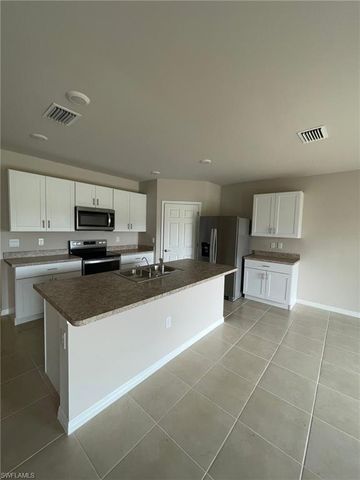 5215 Butte ST, Lehigh Acres, FL 33971