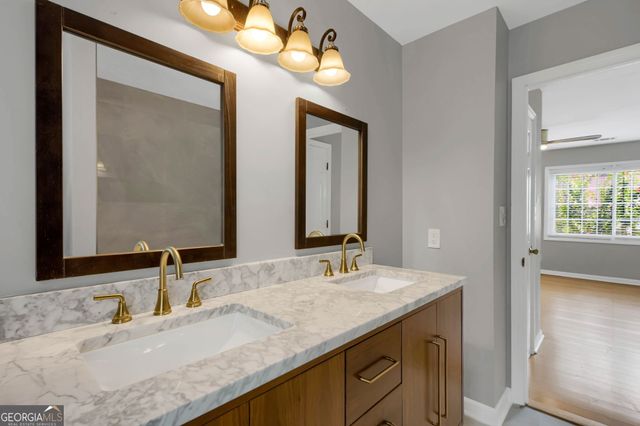 501 Bridge Lane SE, Smyrna, GA 30082