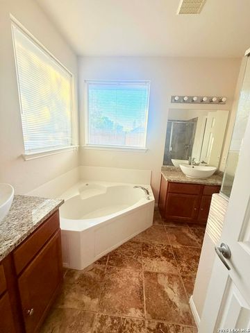 20630 CLIFF PARK, San Antonio, TX 78258