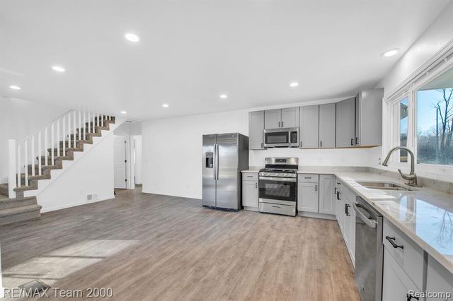 48905 9 Mile Road, Northville, MI 48167