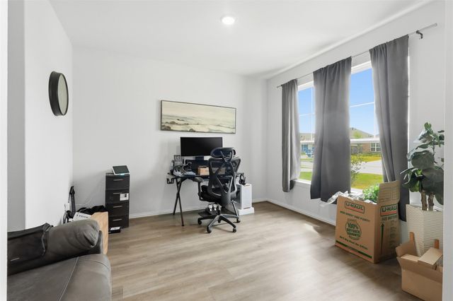 32302 Cedar Crest Drive, Waller, TX 77484