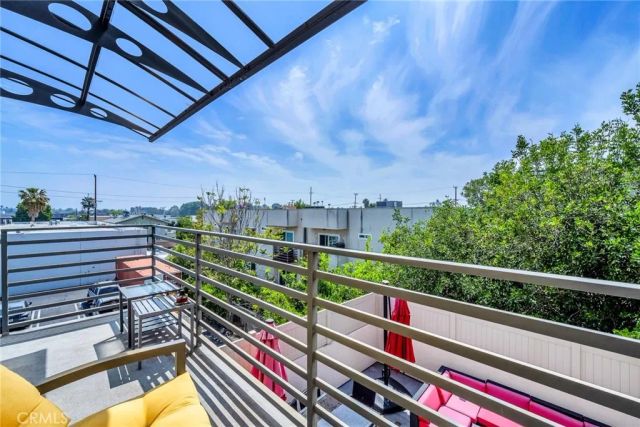 16539 Vine Terrace, Van Nuys, CA 91406