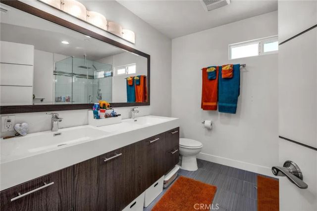 16539 Vine Terrace, Van Nuys, CA 91406