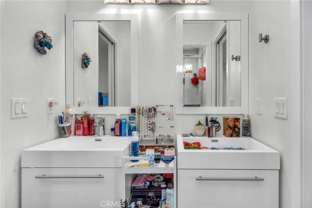 16539 Vine Terrace, Van Nuys, CA 91406