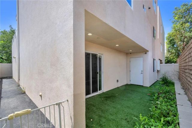 16539 Vine Terrace, Van Nuys, CA 91406