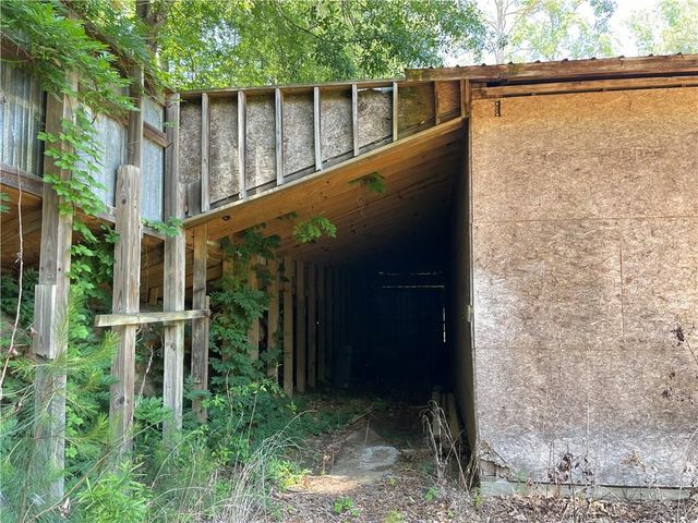 195 Darla Drive, Woodstock, GA 30188