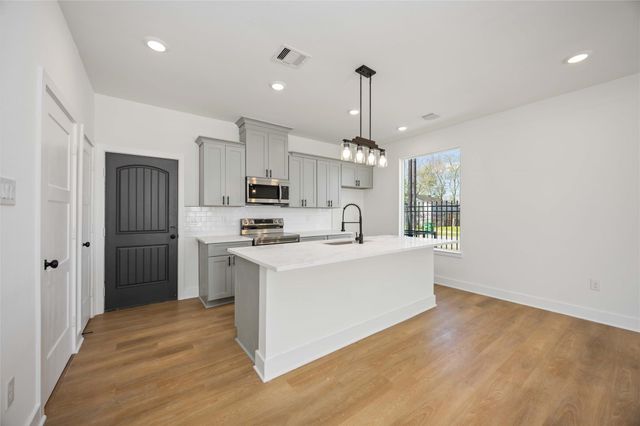 4501 Newberry Street A-D, Houston, TX 77051