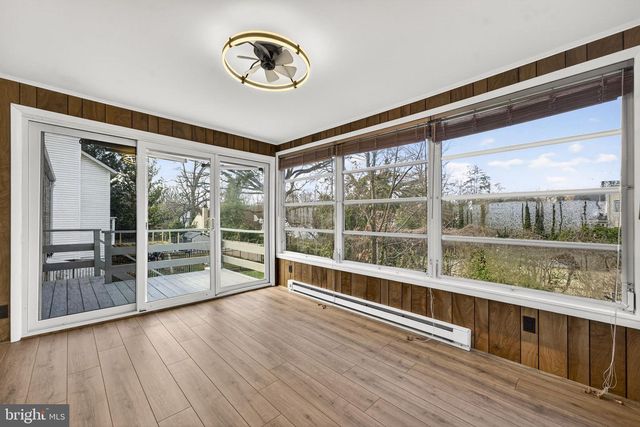 306 S PERSHING DR, Arlington, VA 22204