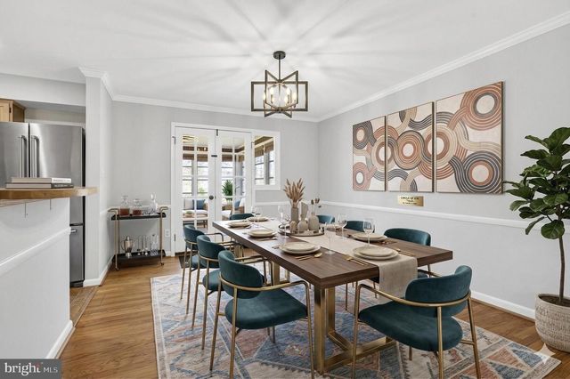 306 S PERSHING DR, Arlington, VA 22204