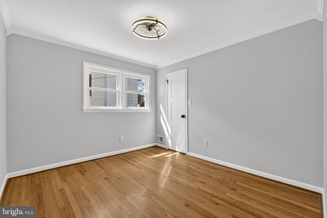 306 S PERSHING DR, Arlington, VA 22204