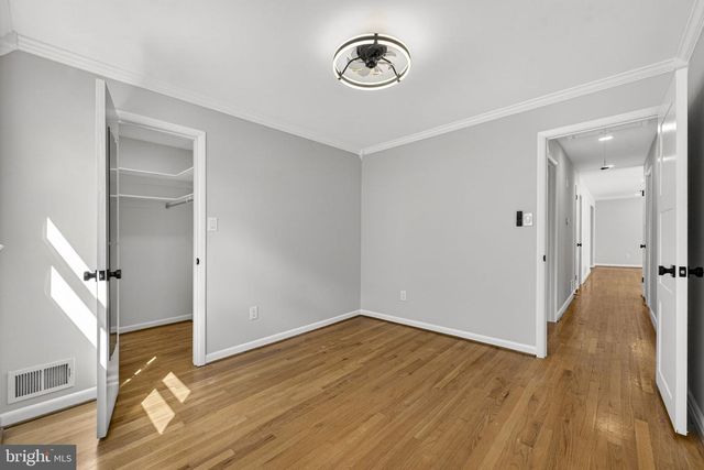 306 S PERSHING DR, Arlington, VA 22204