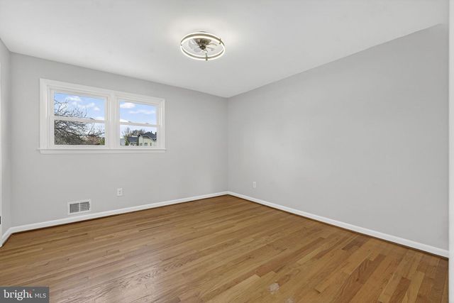 306 S PERSHING DR, Arlington, VA 22204