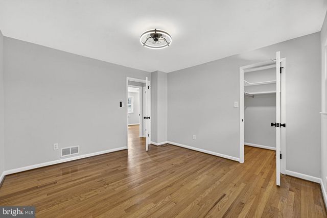 306 S PERSHING DR, Arlington, VA 22204