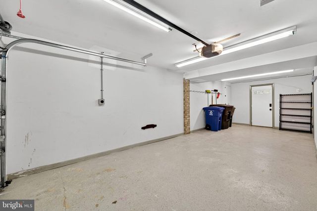 306 S PERSHING DR, Arlington, VA 22204