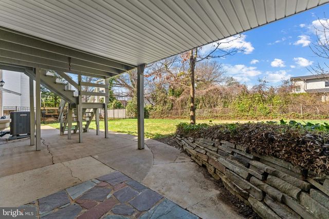 306 S PERSHING DR, Arlington, VA 22204