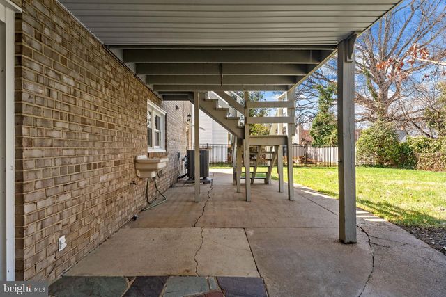 306 S PERSHING DR, Arlington, VA 22204