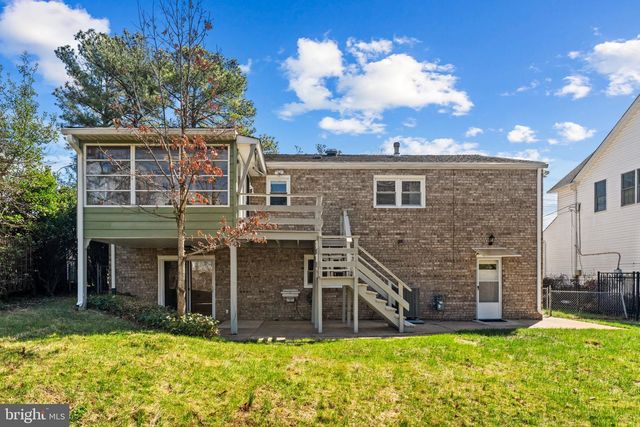 306 S PERSHING DR, Arlington, VA 22204
