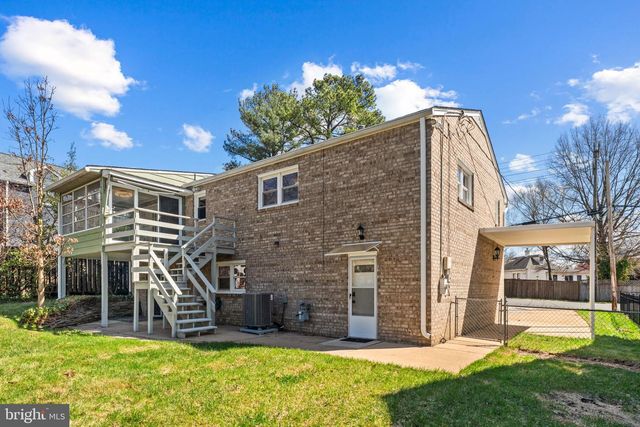 306 S PERSHING DR, Arlington, VA 22204