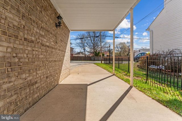 306 S PERSHING DR, Arlington, VA 22204