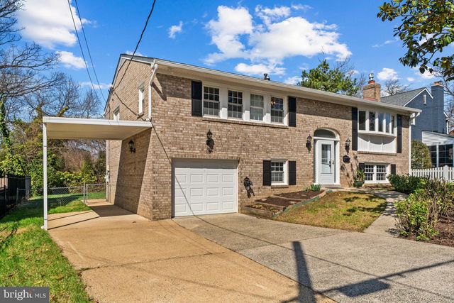 306 S PERSHING DR, Arlington, VA 22204