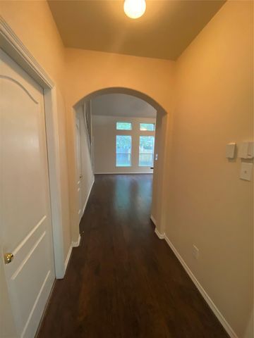 9210 Hidden Lake E, Magnolia, TX 77354