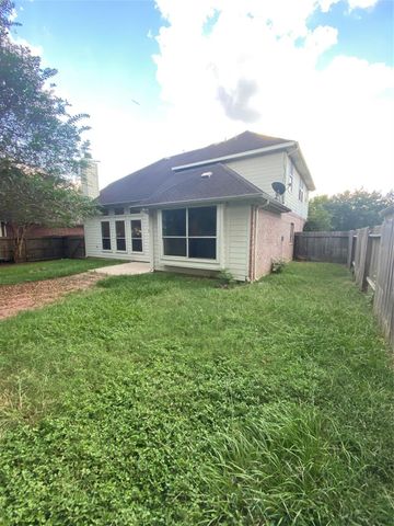 9210 Hidden Lake E, Magnolia, TX 77354