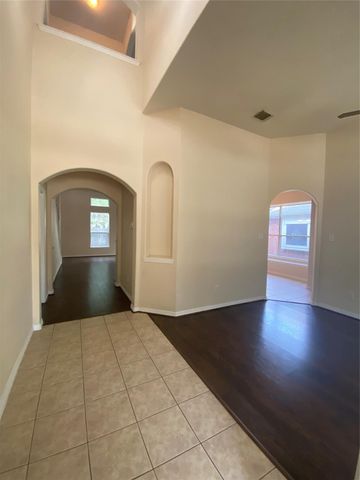 9210 Hidden Lake E, Magnolia, TX 77354