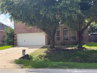 9210 Hidden Lake E, Magnolia, TX 77354