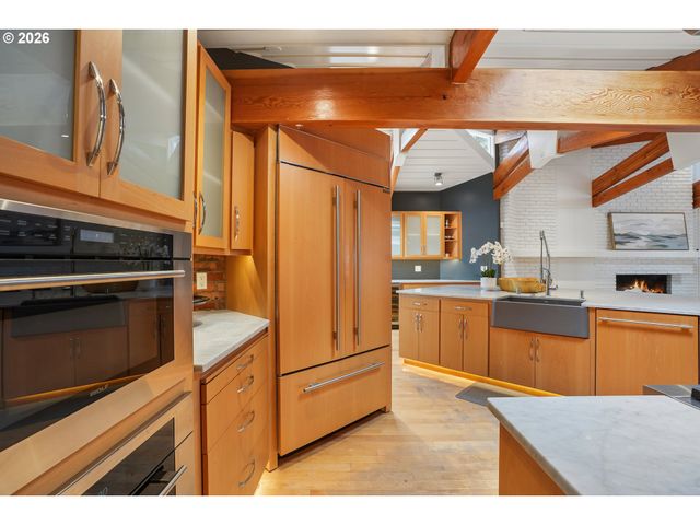 2525 BIRDHILL Dr S, Salem, OR 97302