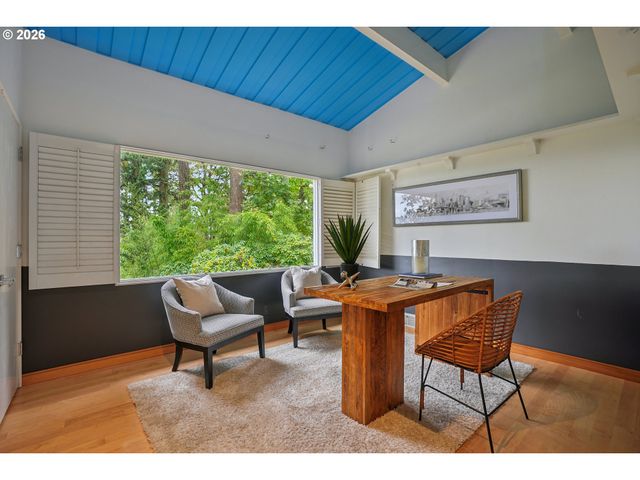 2525 BIRDHILL Dr S, Salem, OR 97302