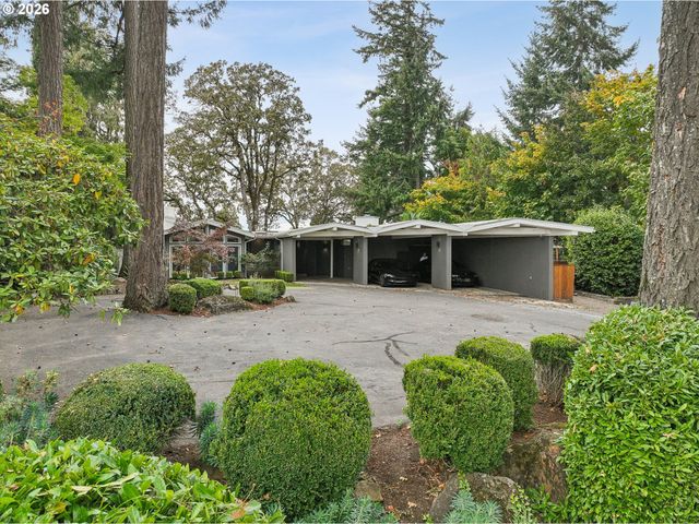 2525 BIRDHILL Dr S, Salem, OR 97302
