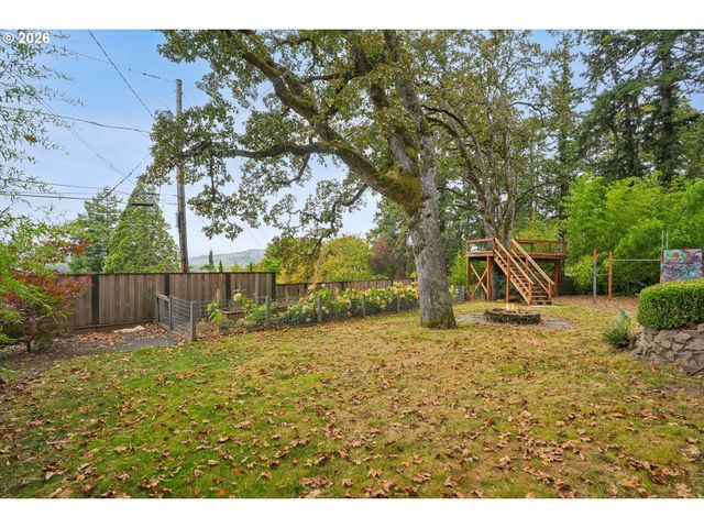 2525 BIRDHILL Dr S, Salem, OR 97302