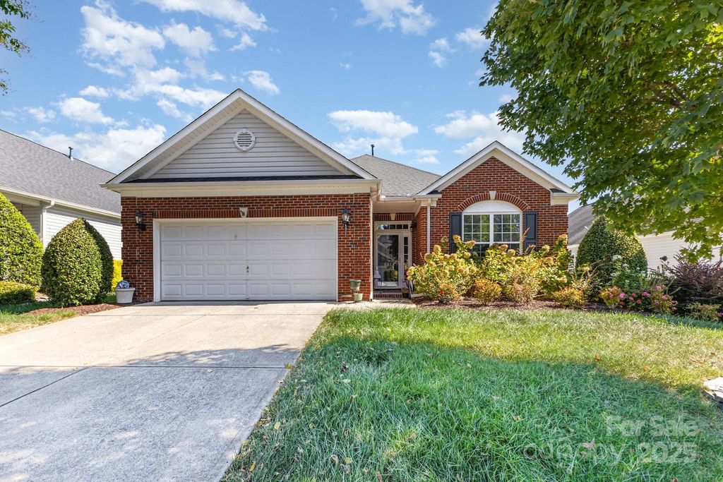 881 Platinum Drive, Fort Mill, SC 29708