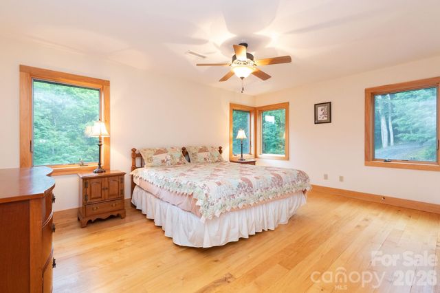 155 Mule Trail Drive, Bakersville, NC 28705