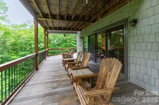 155 Mule Trail Drive, Bakersville, NC 28705