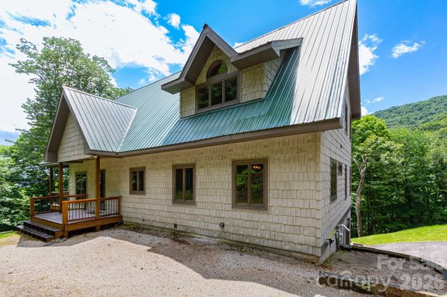 155 Mule Trail Drive, Bakersville, NC 28705