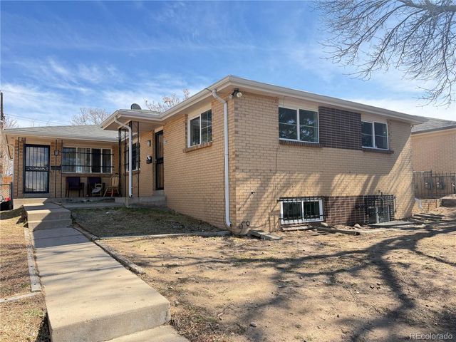 1166 Akron Street, Aurora, CO 80010