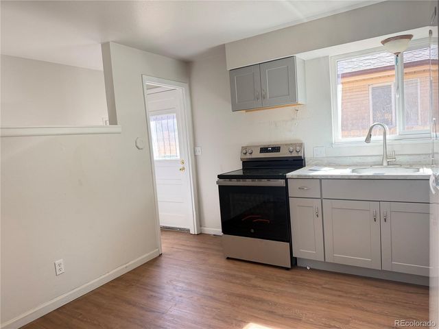 1166 Akron Street, Aurora, CO 80010