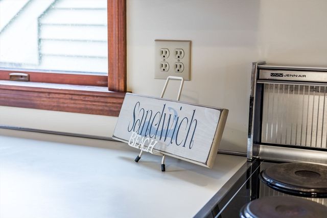 4 Earl Road, Sandwich, MA 02563