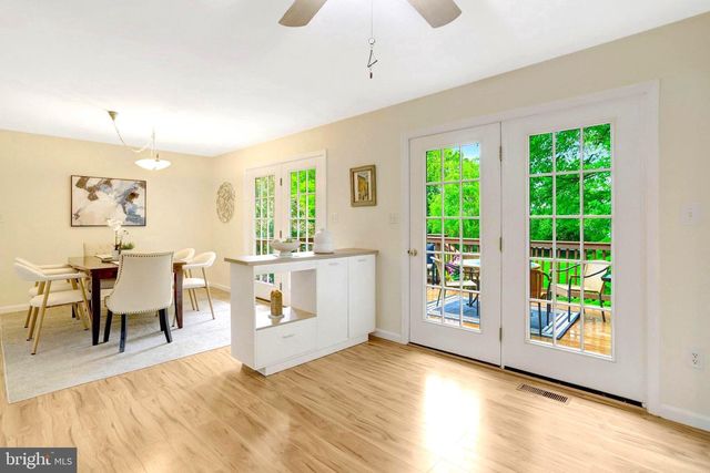 6703 OAK DR, Alexandria, VA 22306