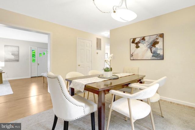 6703 OAK DR, Alexandria, VA 22306