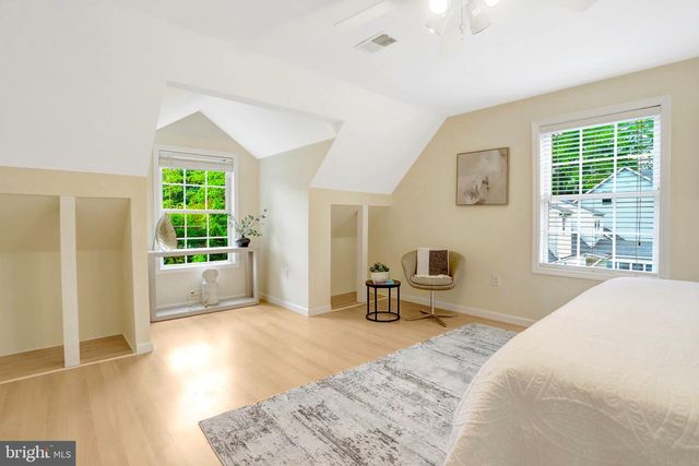 6703 OAK DR, Alexandria, VA 22306