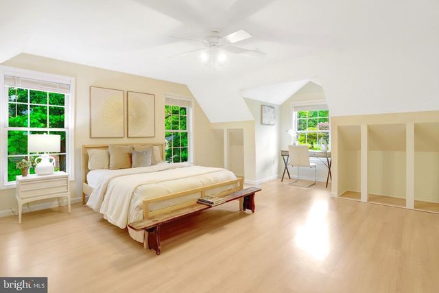 6703 OAK DR, Alexandria, VA 22306