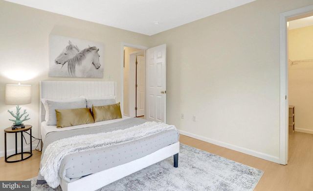6703 OAK DR, Alexandria, VA 22306