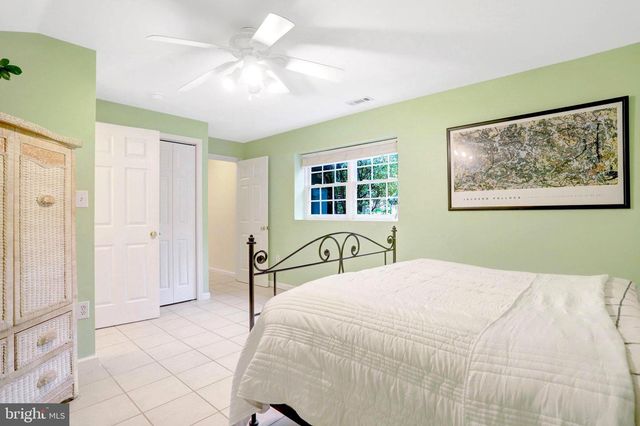 6703 OAK DR, Alexandria, VA 22306