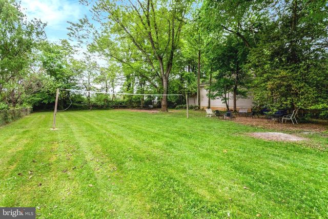 6703 OAK DR, Alexandria, VA 22306