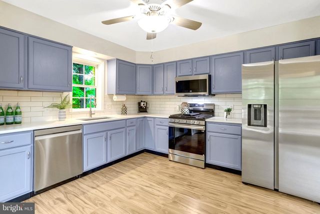 6703 OAK DR, Alexandria, VA 22306