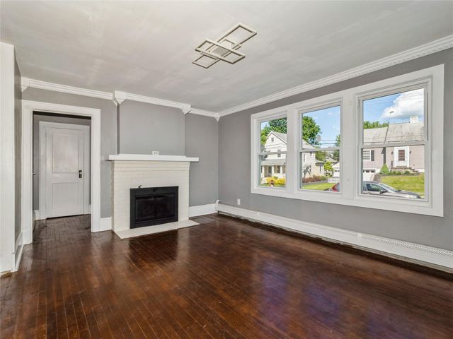 34 Woodland Avenue, Poughkeepsie, NY 12603