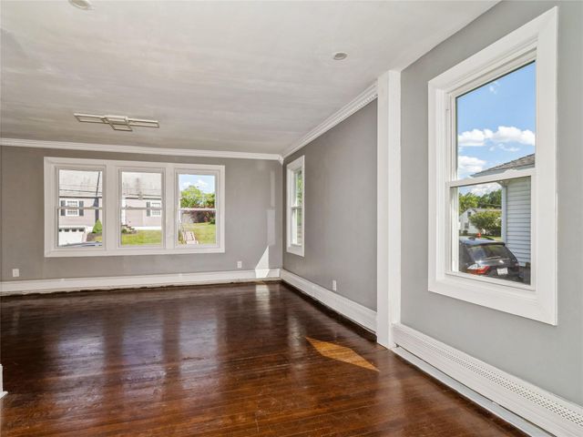 34 Woodland Avenue, Poughkeepsie, NY 12603